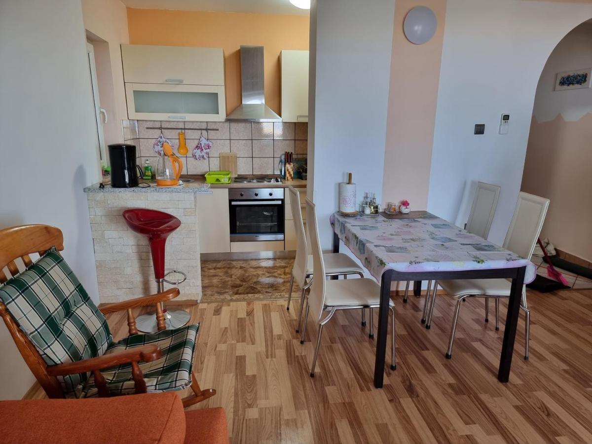 Apartments Katarina Шмрика Экстерьер фото